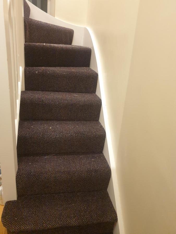 London Luxury 3 Bedroom 2 Bathrooms Flat 1 Min To Redbridge Station Free Parking & Wifi Wanstead Bagian luar foto